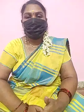Snapshot of Tamil_Azhaghi25 chatting on September 2025 01:06:02 AM Tamil Azhaghi25 online show from September 2025 01:06:02 AM