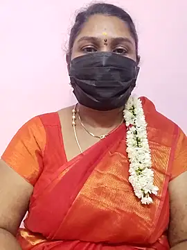 Snapshot of Tamil_Azhaghi25 chatting on September 2025 04:18:02 PM Tamil Azhaghi25 online show from September 2025 04:18:02 PM