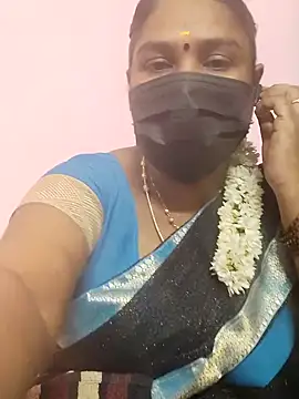 Snapshot of Tamil_Azhaghi25 chatting on October 2025 05:33:01 PM Tamil Azhaghi25 online show from October 2025 05:33:01 PM