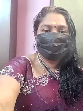 Snapshot of Tamil_Azhaghi25 chatting on December 2025 05:49:01 AM Tamil Azhaghi25 online show from December 2025 05:49:01 AM