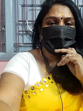 Snapshot of Tamil_Azhaghi25 chatting on January 2026 05:38:02 PM Tamil Azhaghi25 online show from January 2026 05:38:02 PM