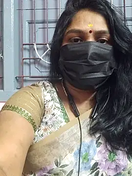 Snapshot of Tamil_Azhaghi25 chatting on January 2026 05:59:02 PM Tamil Azhaghi25 online show from January 2026 05:59:02 PM
