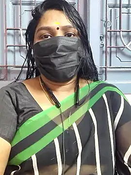 Snapshot of Tamil_Azhaghi25 chatting on January 2026 06:21:02 PM Tamil Azhaghi25 online show from January 2026 06:21:02 PM