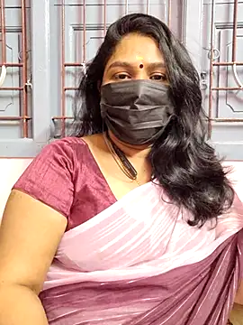Snapshot of Tamil_Azhaghi25 chatting on January 2026 06:31:02 PM Tamil Azhaghi25 online show from January 2026 06:31:02 PM