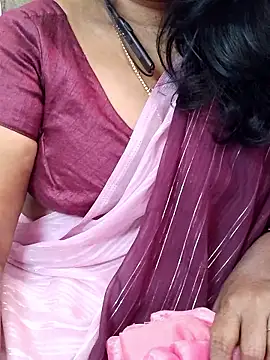 Snapshot of Tamil_Azhaghi25 chatting on January 2026 06:37:02 AM Tamil Azhaghi25 online show from January 2026 06:37:02 AM