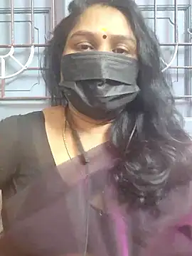 Snapshot of Tamil_Azhaghi25 chatting on January 2026 05:51:02 PM Tamil Azhaghi25 online show from January 2026 05:51:02 PM
