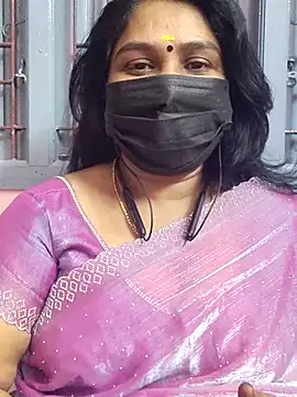 Snapshot of Tamil_Azhaghi25 chatting on January 2026 06:44:02 PM Tamil Azhaghi25 online show from January 2026 06:44:02 PM