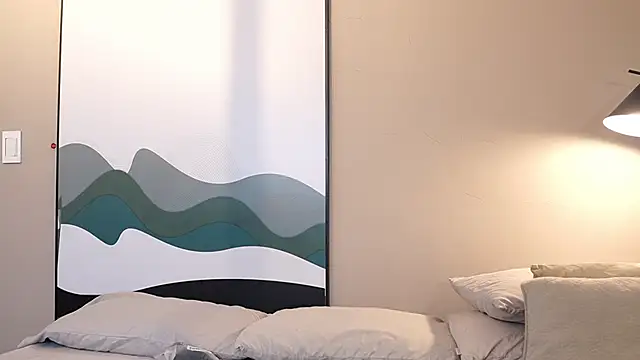 Tayler Kim online show from February 2026 06:44:02 PM