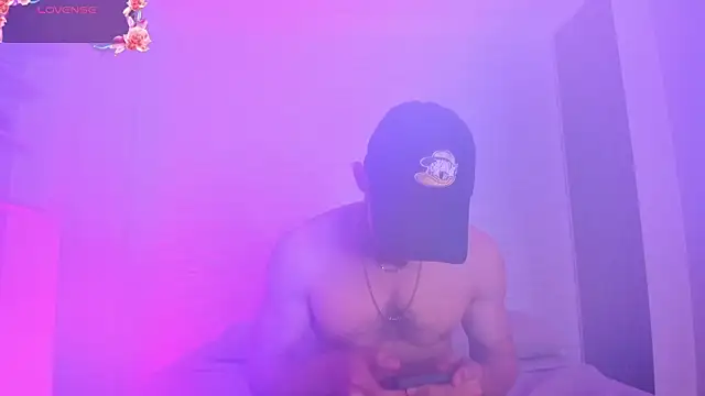 TyagoRoberts online show from October 2025 12:39:02 PM