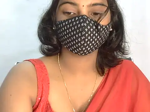 Snapshot of Hott_Noor chatting on October 2025 11:33:02 AM Hott Noor online show from October 2025 11:33:02 AM
