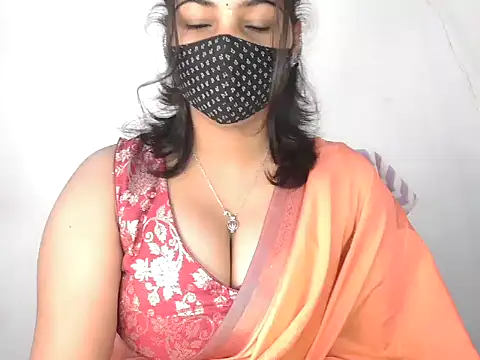 Snapshot of Hott_Noor chatting on January 2026 07:35:01 AM Hott Noor online show from January 2026 07:35:01 AM