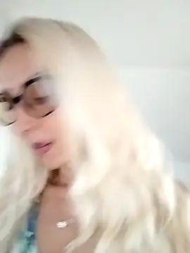 Snapshot of _sexyBLONDE46_ chatting on November 2025 10:07:01 AM sexyBLONDE46 online show from November 2025 10:07:01 AM
