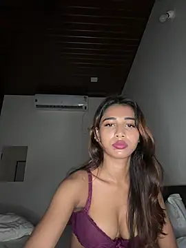 Snapshot of STRIP_GLOW chatting on August 2026 05:56:01 PM STRIP GLOW online show from August 2026 05:56:01 PM