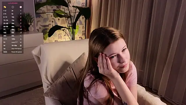 LynHillaire online show from March 2026 12:53:01 PM