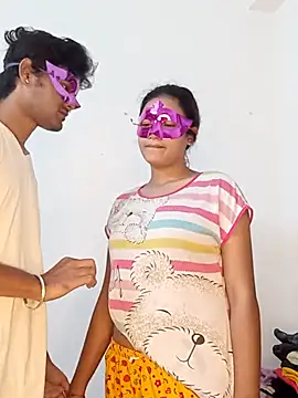 new coupleee online show from November 2025 12:29:02 PM