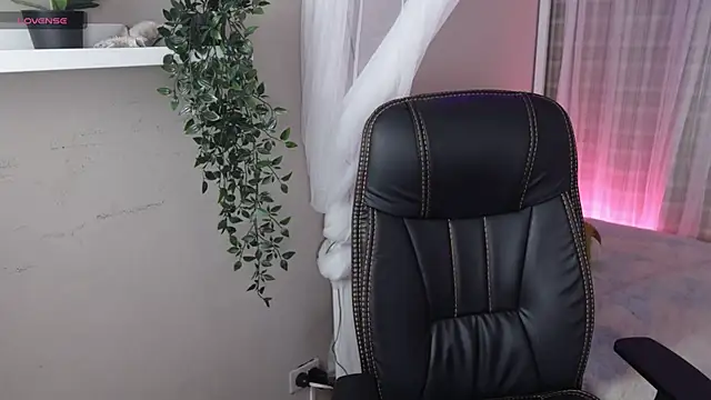 Mystic blue online show from November 2025 12:49:01 PM