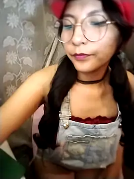 Regina Shine online show from October 2025 03:07:02 AM