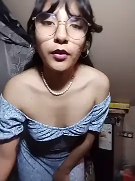 Snapshot of Regina_Shine chatting on August 2026 02:37:02 AM Regina Shine online show from August 2026 02:37:02 AM
