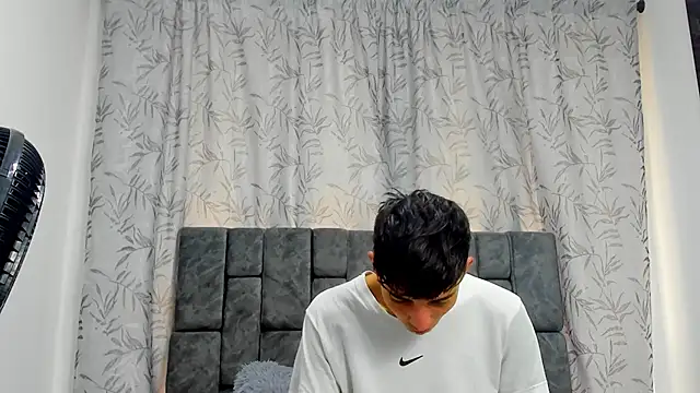 Maikol Ortiz online show from November 2025 12:42:01 PM