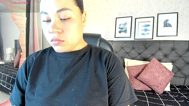 Snapshot of sophie__blare chatting on June 2026 07:16:02 PM sophie blare online show from June 2026 07:16:02 PM