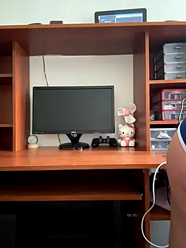 Snapshot of Yui-Ch06 chatting on October 2025 03:34:01 PM Yui-Ch06 online show from October 2025 03:34:01 PM