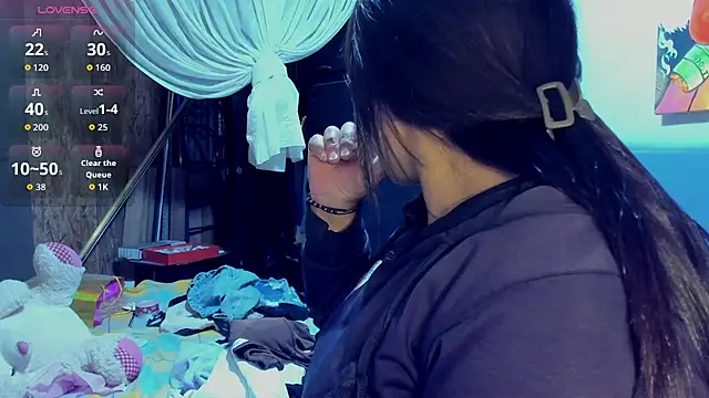 Zaphyra18 online show from February 2026 09:24:01 PM