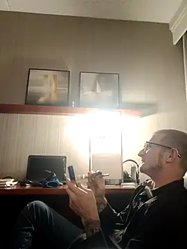 Snapshot of WWGD69 chatting on October 2025 12:47:01 PM WWGD69 online show from October 2025 12:47:01 PM