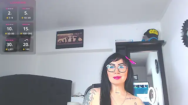 Snapshot of Vicky_hotmilf chatting on April 2026 11:13:02 AM Vicky hotmilf online show from April 2026 11:13:02 AM