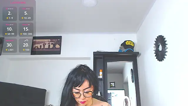 Snapshot of Vicky_hotmilf chatting on April 2026 08:46:01 AM Vicky hotmilf online show from April 2026 08:46:01 AM