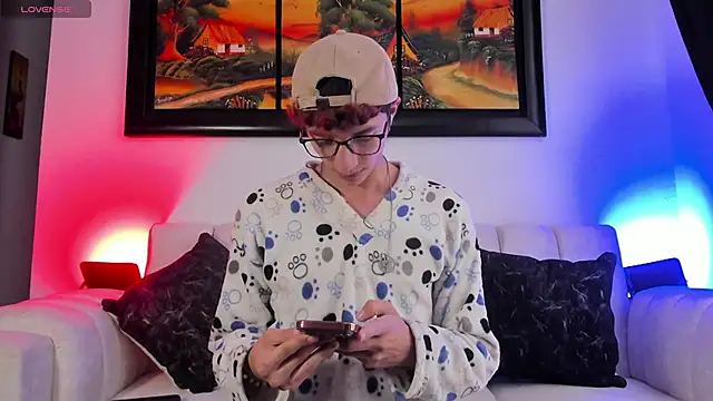 mhatias  online show from April 2026 07:29:02 PM