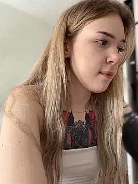 Snapshot of elliss_ chatting on September 2025 07:21:02 AM elliss  online show from September 2025 07:21:02 AM