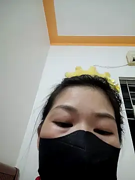 Lolimiu online show from October 2025 02:26:02 PM