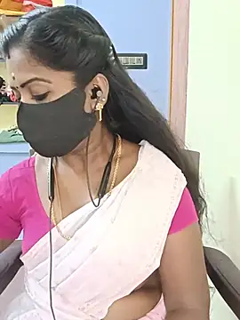 Snapshot of tamilammukuttyy chatting on June 2026 06:30:01 PM tamilammukuttyy online show from June 2026 06:30:01 PM