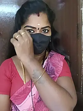 Snapshot of tamilammukuttyy chatting on July 2026 12:31:01 AM tamilammukuttyy online show from July 2026 12:31:01 AM