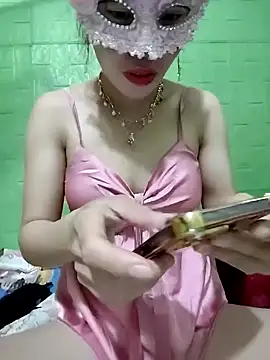 Snapshot of Tin_tanny chatting on November 2025 01:06:02 AM Tin tanny online show from November 2025 01:06:02 AM