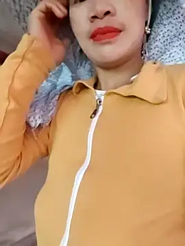 Snapshot of Tin_tanny chatting on November 2025 12:43:01 AM Tin tanny online show from November 2025 12:43:01 AM