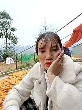 Snapshot of Tin_tanny chatting on November 2025 02:11:01 AM Tin tanny online show from November 2025 02:11:01 AM