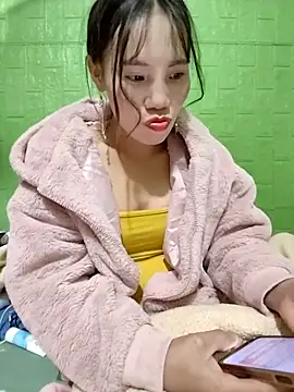 Snapshot of Tin_tanny chatting on November 2025 01:36:02 PM Tin tanny online show from November 2025 01:36:02 PM