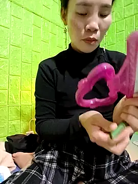 Tin tanny online show from December 2025 11:58:02 AM