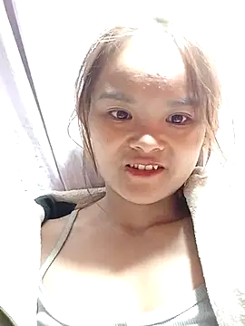 xinhxinhcute online show from December 2025 11:23:02 PM