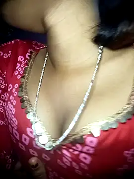 Snapshot of Hot_Mayra_ chatting on November 2025 05:08:02 AM Hot Mayra online show from November 2025 05:08:02 AM