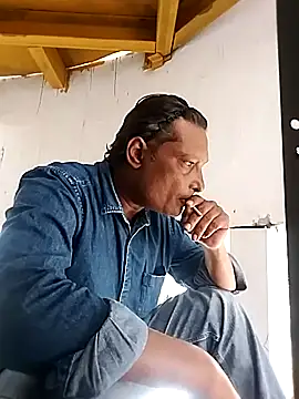 Snapshot of bisexdon chatting on September 2025 10:06:01 AM bisexdon online show from September 2025 10:06:01 AM