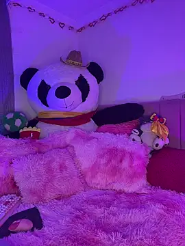 LindaWz  online show from July 2026 08:32:01 AM
