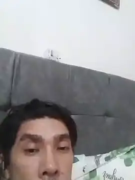 Shawnzinho online show from November 2025 03:36:02 PM