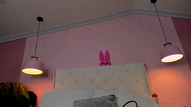 Boss Domiinator online show from March 2026 12:13:01 PM