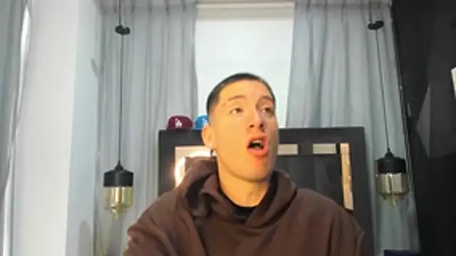 HunterHeat  online show from April 2026 12:43:02 PM