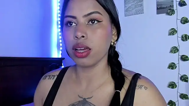 Michluxe 69 online show from October 2025 01:45:01 AM