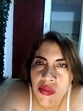 Camila latina 0 online show from October 2025 02:01:02 AM