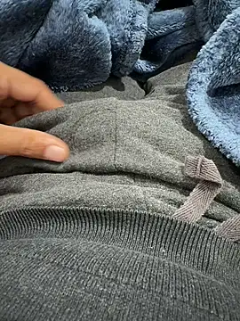 Pomloposho online show from December 2025 10:03:01 PM