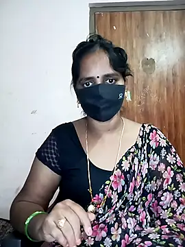 Snapshot of Mee_harini-telugupilla chatting on October 2025 02:44:01 AM Mee harini-telugupilla online show from October 2025 02:44:01 AM